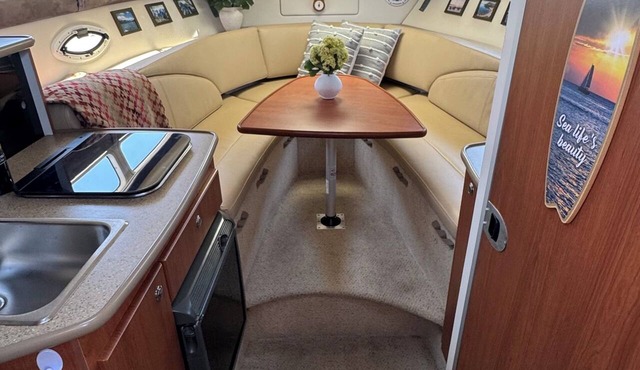 Private Boat in LONG BEACH Marina - 1 BD W/parking in Commerce