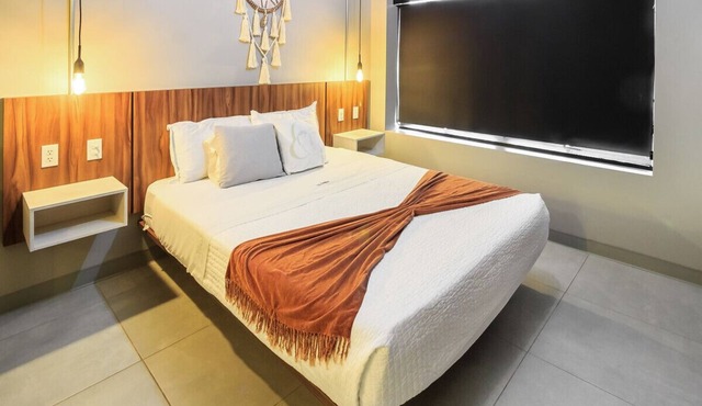 Private, Industrial Style Flat,Pet Friendly 1 BD by Tribu San Martin