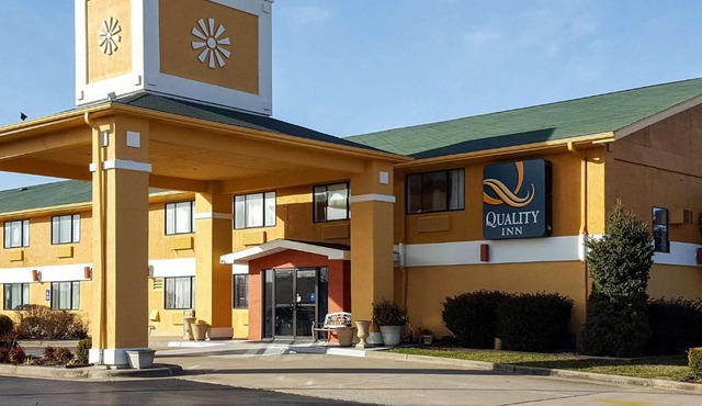 Quality Inn Ozark-Springfield South in Ozark