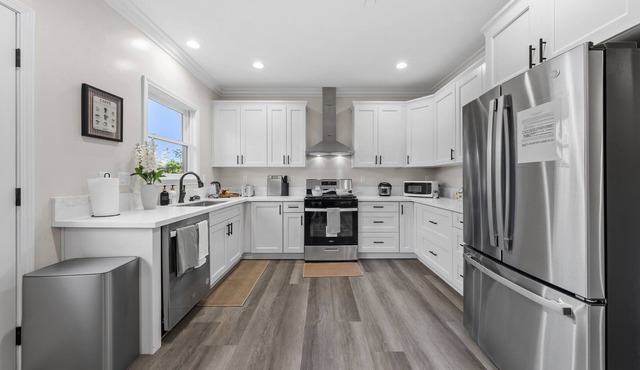 Rare Find NEW 4Bed Home near old town pasadena in Pasadena
