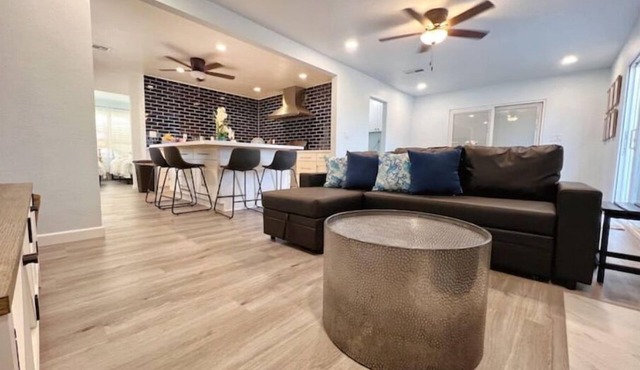 Remodeled House Close 2 Markets DownTown Medical Centers for Long Stay Discount in Chino