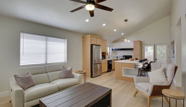 Renovated Yuma Home w/Community Pool!