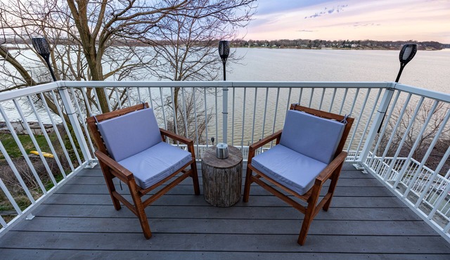 River Front Landing. Amazing Views. Made for You! in Toledo