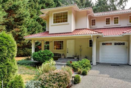 Riverside Bliss Cozy Beds, Fireplace and Gbit WiFi in North Bend