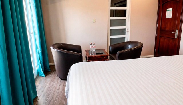 Royal 302 Snake Room Azul