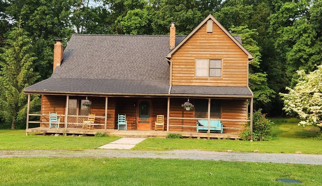 Rustic Retreat Near Codorus Park, Hanover, PA in Hanover