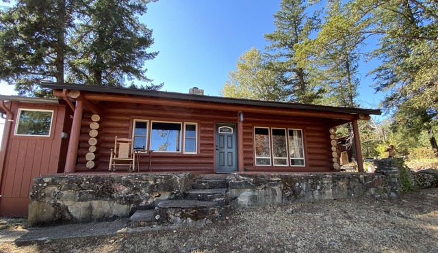 Secluded Lakefront Cabin With Private Lake in Eagle Point