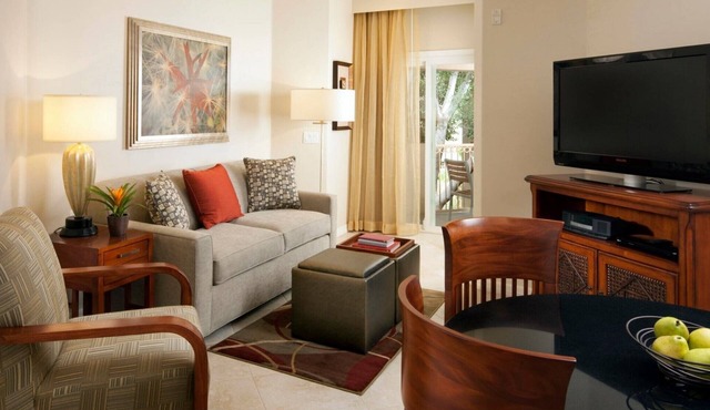 SHERATON DESERT OASIS - 1 BEDROOM KING VILLA, NO RESORT FEE'S in Scottsdale