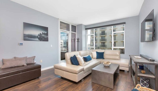 Sleek Sophistication in Gaslamp in San Diego