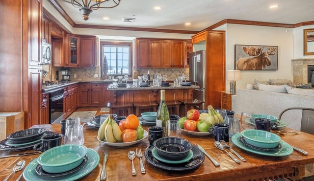 Spacious Canyon Lodge Home | Mammoth Moose w/Hot Tub & Garage in Mammoth Lakes