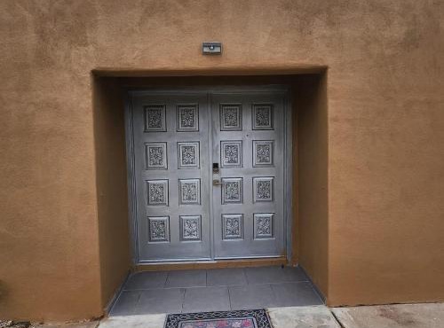 Spacious Vacation Home near Tucson Airport