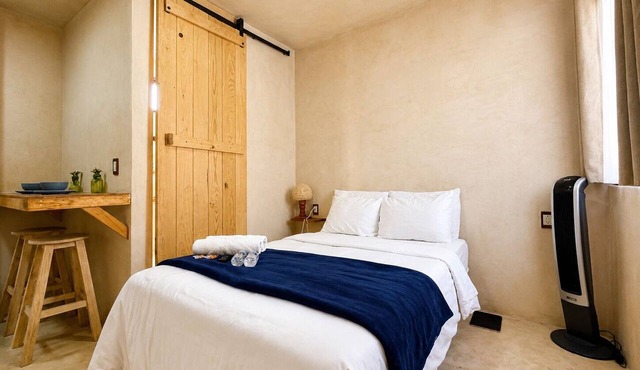 Studio 1, Casa Maakja
