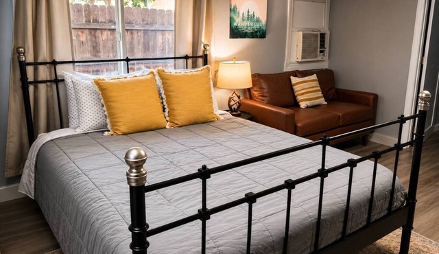Studio Hideaway | Lakes · Whiskey Row · Hiking in Prescott