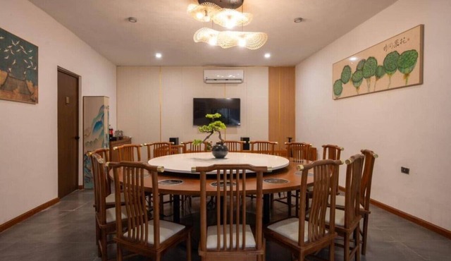 Suite Estrella Butan