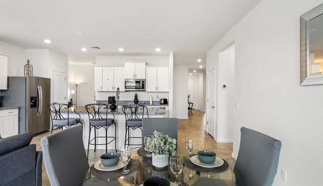 Summer Home 20% off In Beautiful AZ At This Newer Built Spacious Home