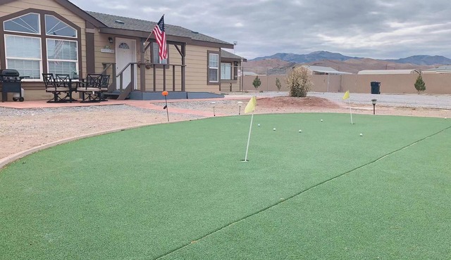 Sun Retreat Desert Views & Stargazing Escape