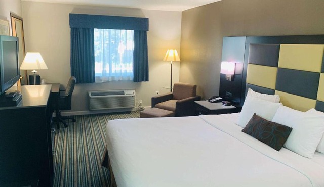 SureStay Plus Hotel by Best Western Redding in Redding