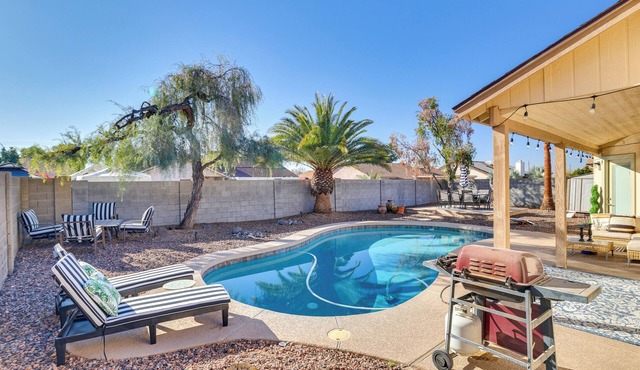 Swim, Play & Cookout! Family Home in Phoenix