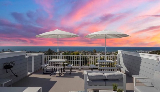 The Big Kahuna w/Roof Top, Ocean Views in San Diego
