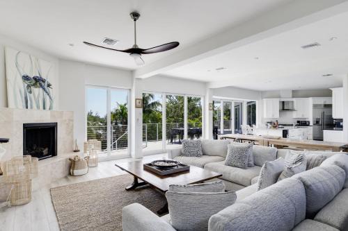 The Narrows- Executive Bayfront Estate on Captiva in Captiva