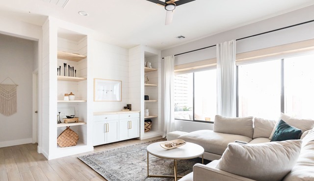 The Sunset House - Luxury Stays in the Desert