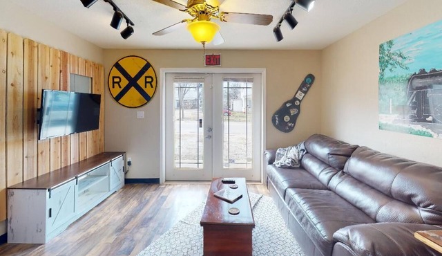 Train Themed Accommodations Near Neosho Square! Side B in Neosho