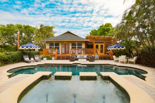 Tuscan Breeze - Pool, Beach, Games, Dog Park, Movies in Palm Harbor