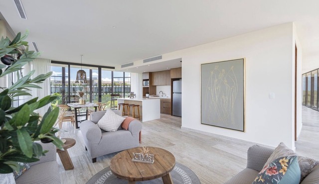 Unique unit, private pool, terrace, views!