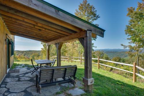 Unplug, Unwind & Explore: Remote Vermont Cabin in Sharon