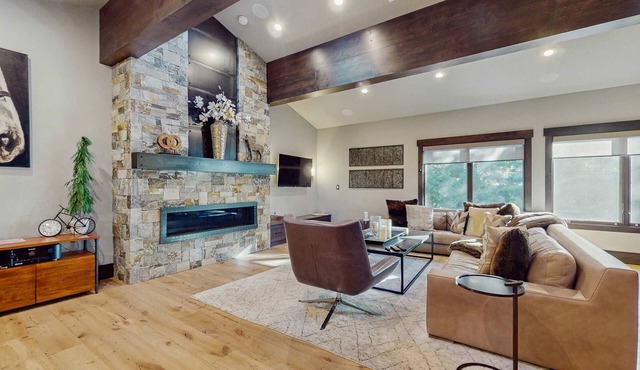 Upscale Incline Village Condo Across the Street from Lake Tahoe
