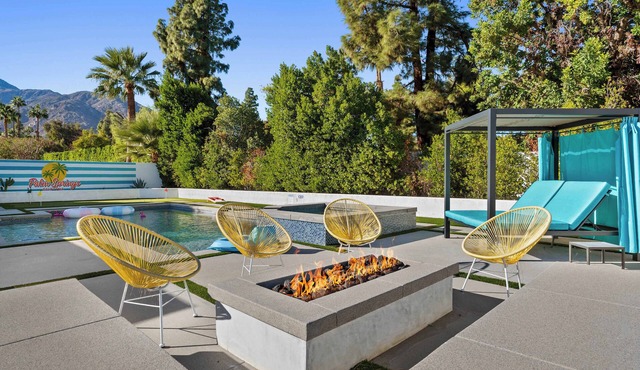 Uptown Palm Springs 4BR Casita with Pool & Hot Tub