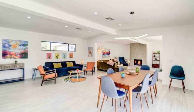 Vibrant Mid-Century Jewel In Central Palm Springs in Palm Springs
