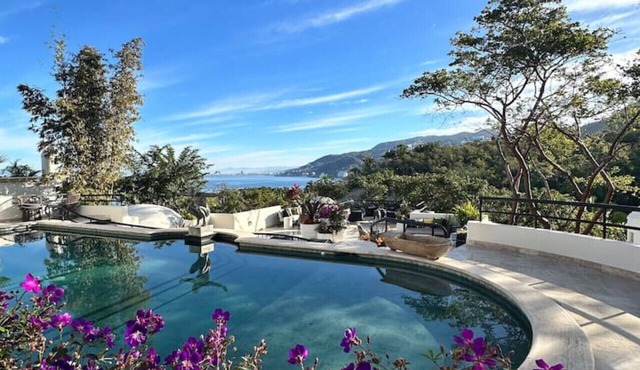Vista Estrella Luxury Retreat