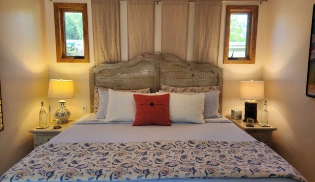 Walk-to-wine-country or chill in tranquility & comfort @ Floribunda Gardens in Los Olivos