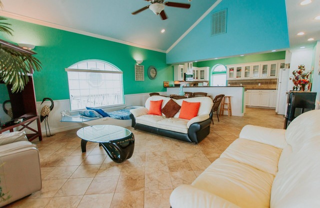 Heavenly Sunset...A House With Amazing Views And Just Steps From The Beach in Surfside Beach