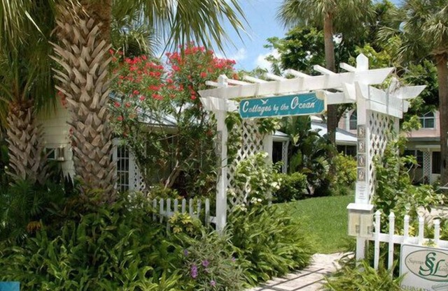 Historic cottage complex 2 blks to bch, sm dog OK in Pompano Beach