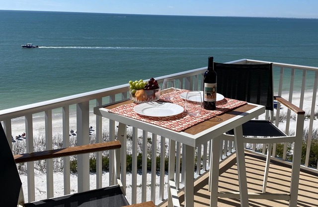 One Bedroom Direct Gulf Front View in FORT MYERS