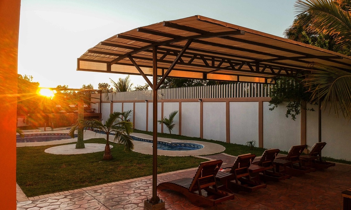 Tonala Hotel | KO'OLEBIL