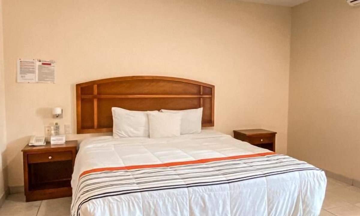 Juchitan de Zaragoza Hotel | Hotel Express Inn Juchitan