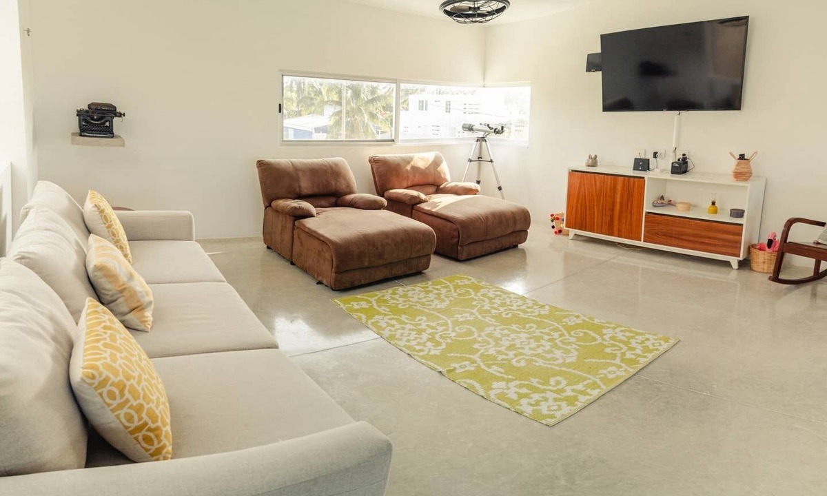 Chelem Villa | Breathtaking Beach Villa, Feel the Inviting Vibe!