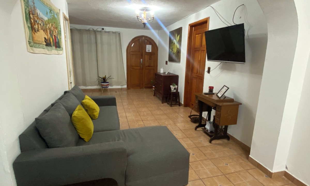 Ciudad Hidalgo Bed & Breakfast | CASA PURA VIDA