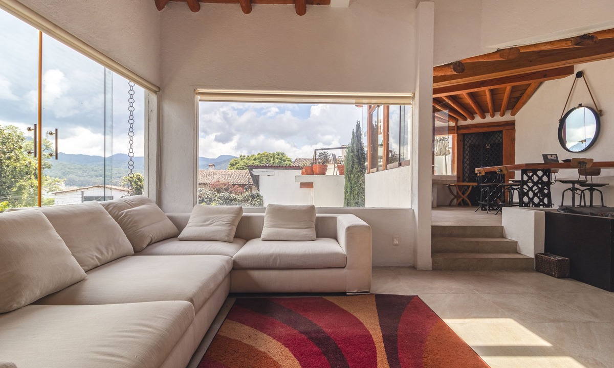 Centro House | Lake view house with private pool