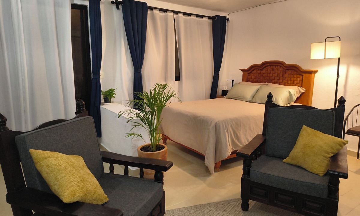 Residencial La Luz Apartment | Spacious and quiet apartment PKG free of charge