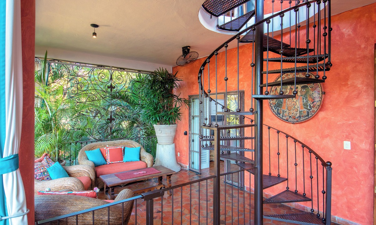 Romantic Zone Bed & Breakfast | Villa Lola - an Adults Only Bed & Breakfast