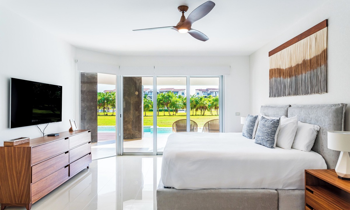 Puerto Juarez Apartment | NEW 2BR Swim-Up at Mareazul Resort – Sleeps 6 | Casa Bellissima