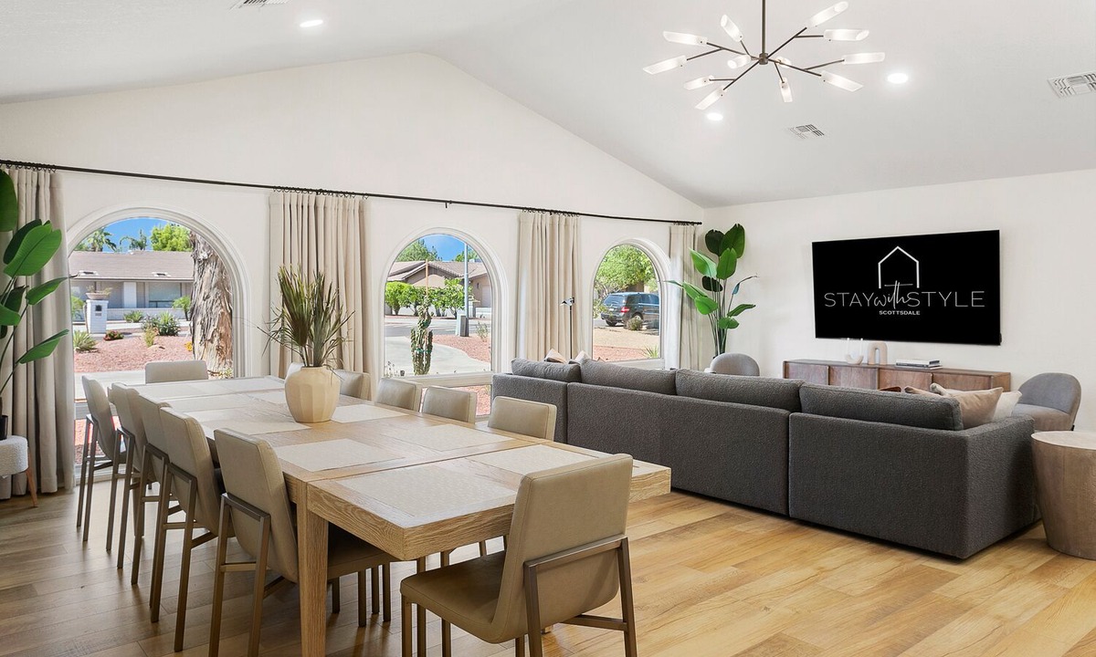 Village Estates House | SWSS 8BR Palms Away Estate | Pool, Hot Tub, Sport Court, Putting Green & Games