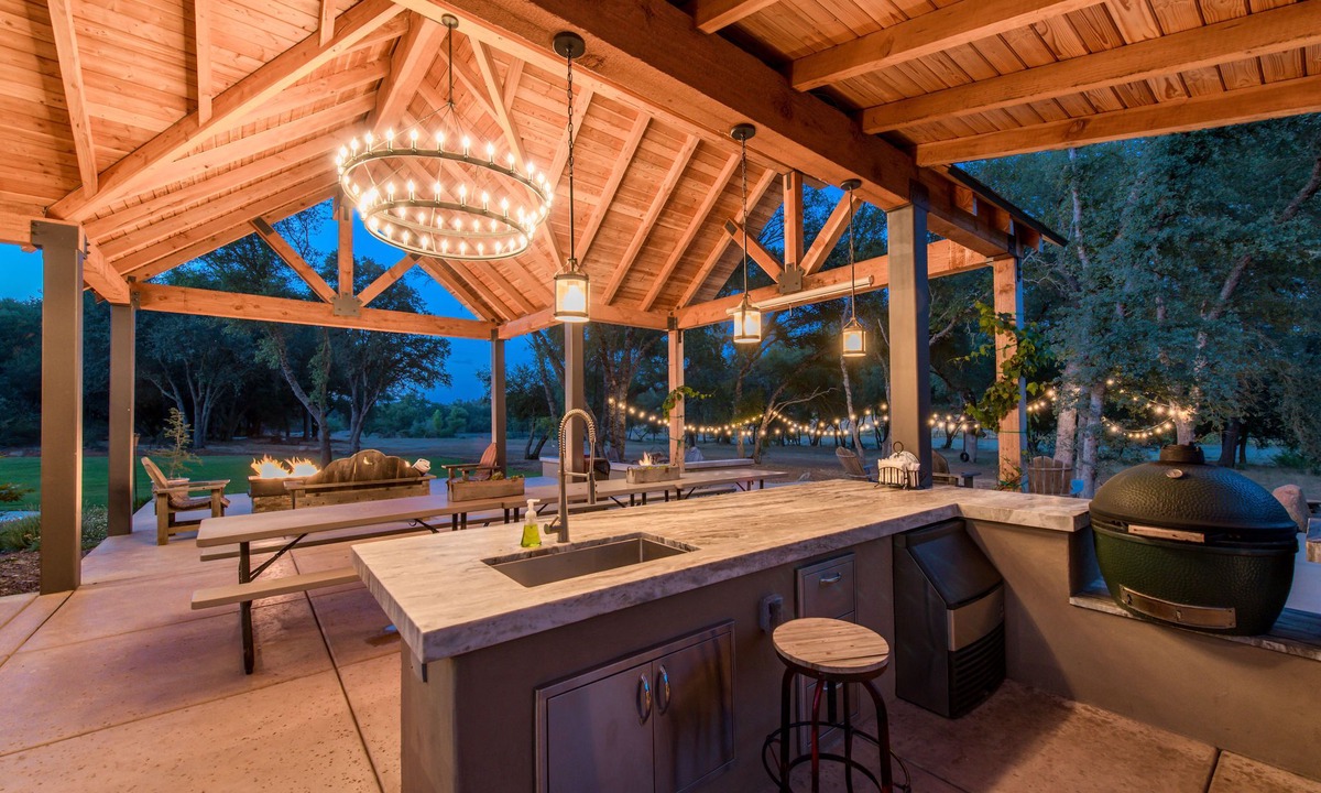 Shingle Springs House | Ultra Exclusive Pool Estate on Swan Lake - Hot Tub & Wine!