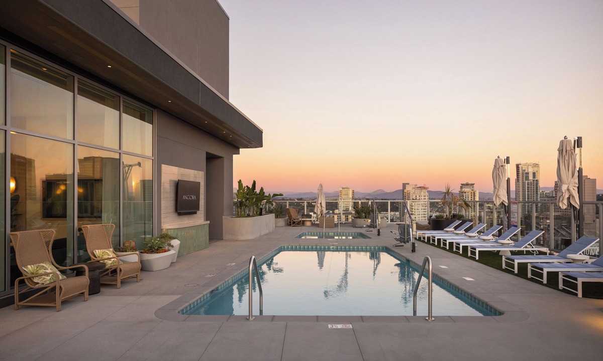 Little Italy Apartment | Sky Lounge + Pool + Hot Tub | Near Harbor & Dining | Ancora by AvantStay