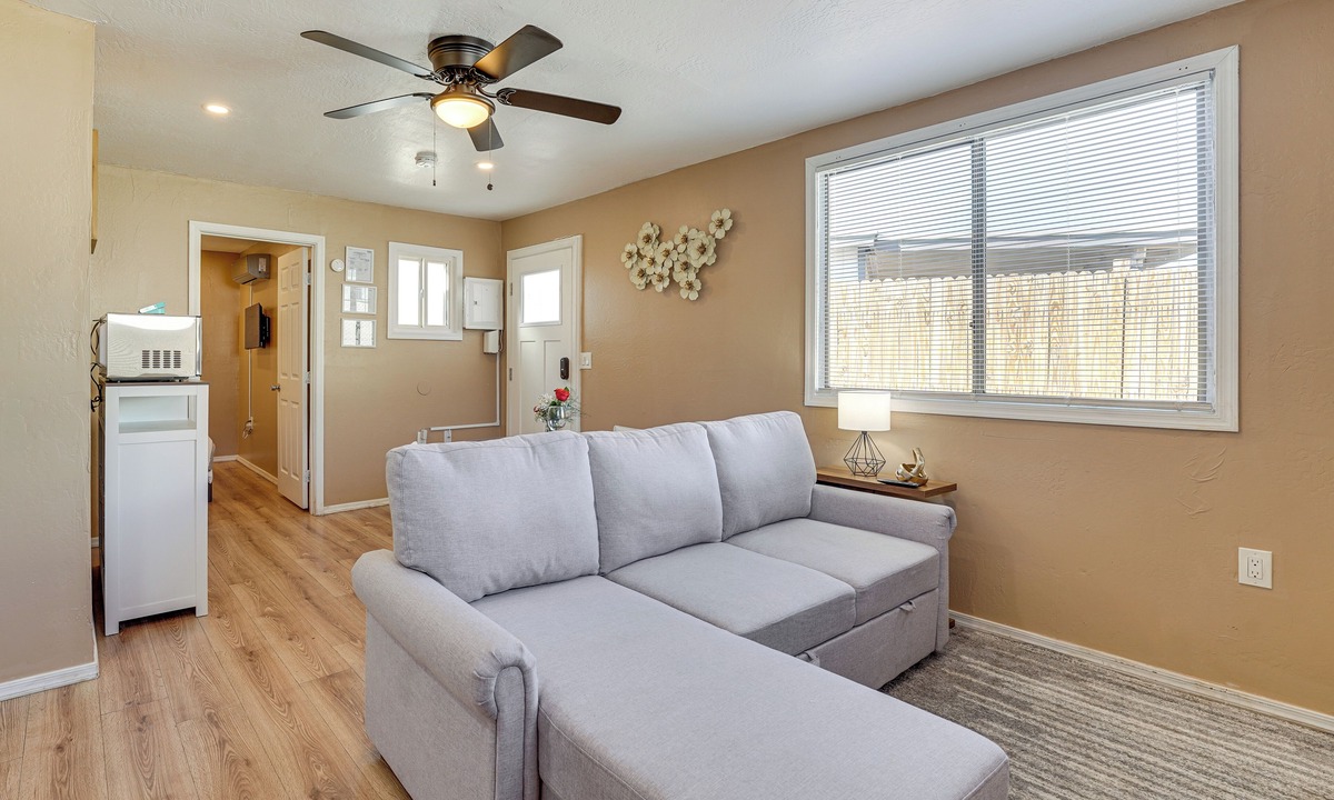 Deer Valley Apartment | 3 Mi to Lookout Mtn! Gem w/Fire Pit + Fenced Yard
