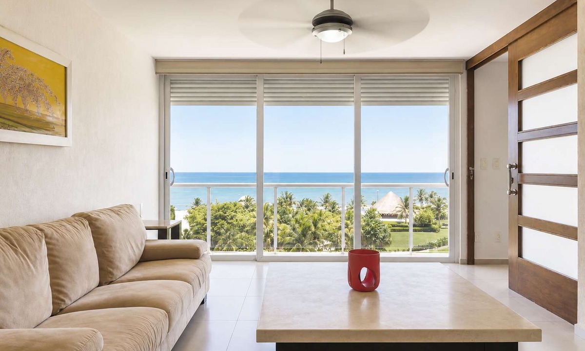 Puerto Juarez Apartment | Beachfront 3BR - Ocean View - 70m Pool - Cancun